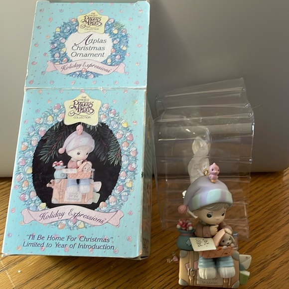 Precious Moments Christmas ornament I'll be Home for Christmas - NEW - Picture 1 of 4
